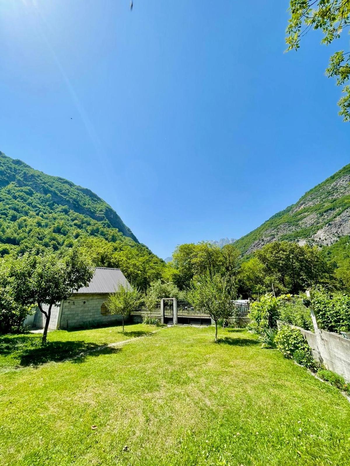 Mountain Oasis Hotel Valbonne Exterior foto